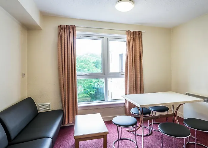 New Arthur Place - Self Catering Flats